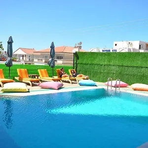 Hotel Pacific